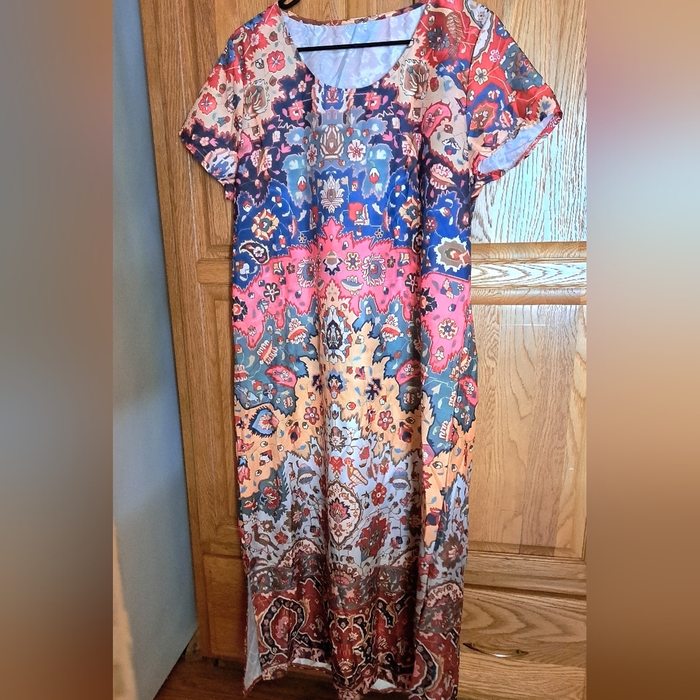 Pretty New dress size 14/16 bust 44 lightweight 48" long - Picture 3 of 3